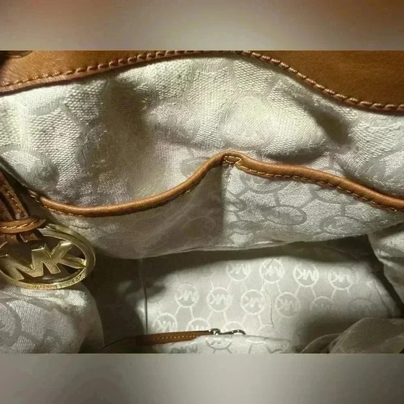 MICHAEL KORS Marina Canvas Drawstring Shoulder Bag Red Orange - Picture 12 of 14